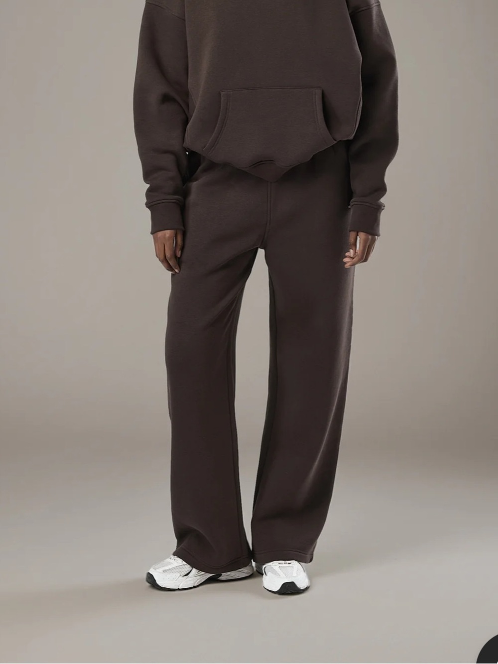 Sisters and Seekers Trademark Wide Leg Sweatpants in Ralph - petite size large
